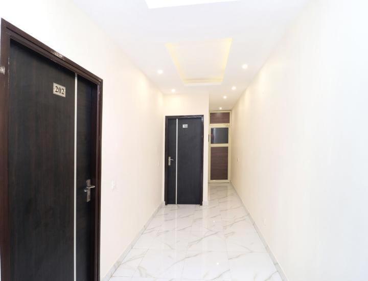 Hotel Wisteria -Main Highway Hotel Zirakpur Exterior foto